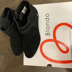 Heeled boots, brand new, waterproof boots